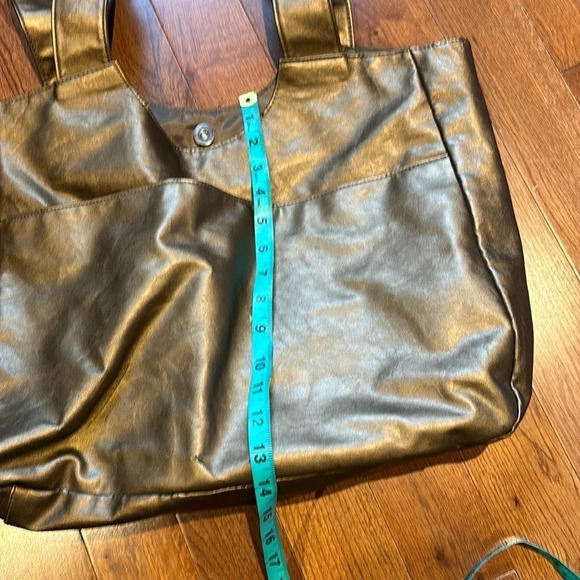 The body shop copper soft vegan leather shopping Tote bag - Picture 7 of 13